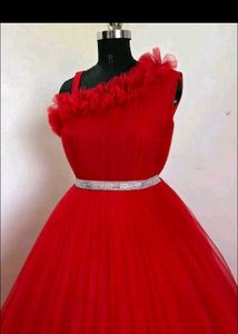 Elegant Red Party Gown