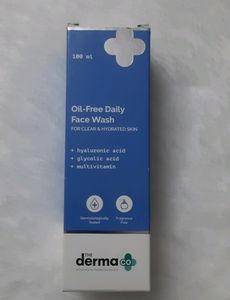 The Derma Co Oil-Free Daily Face Wash