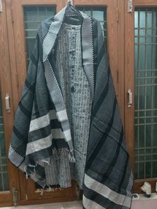 SALE ALERT !!!!Three Piece Set