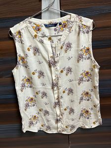 beautiful top for baby girl