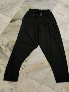 Black colour leggings Size xxl