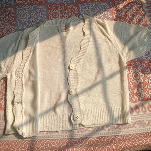 This is a white wool top that I haven't worn even