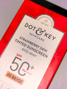 Dot &amp; Key Tinted Sunscreen ☀️ ( 05-Beige)