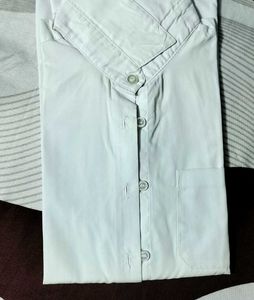 CLASSIC WHITE SHIRT