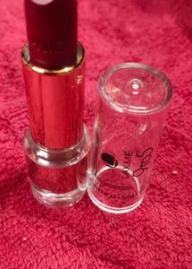 Dark Pink Lipstick