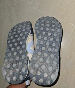 Zudio Stylish Sneakers
