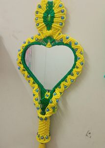 Macrrme Mirror