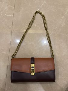 Two-Tone Chain Strap Bag