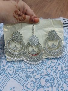 Silver Earrings With Tika