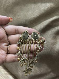 Chandani Earing
