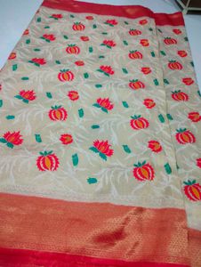 Floral Pattern Saree💕