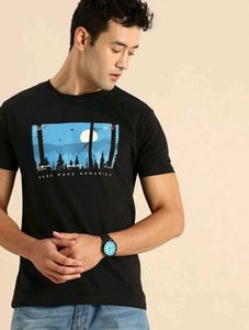 Black Graphic Print T-Shirt