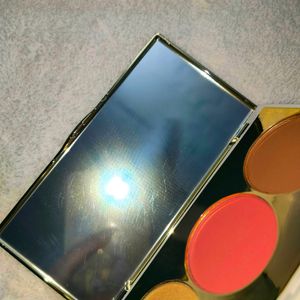 Myglamm 3 in 1 Palette Chisel It Face Value