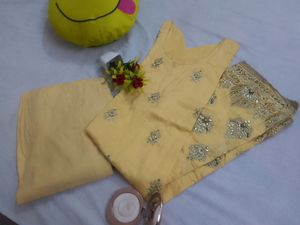 Suit Set Yellow