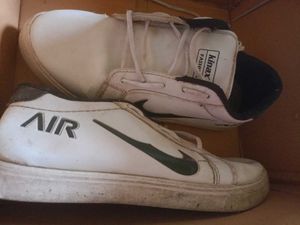 Snekar White