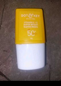 Vitamin C Sunscreen Or Detan Mango Gel Face Wash N
