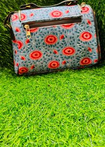 Floral Print Barrel Bag