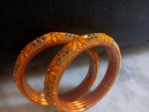 Gold-toned Bangle Set