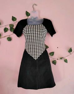 Stylish stretchable Houndstooth Top
