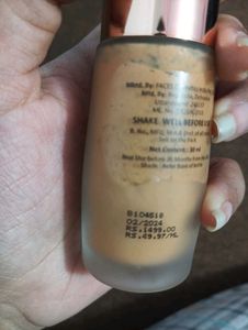 Faces Canada Foundation ONLY ONE PCS AVAILABLE