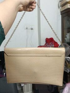 Beige Croc-Embossed Shoulder bag