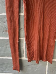 Rust Ribbed Long Sleeve Top