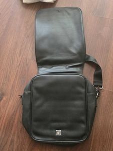 Carlos Crossbody Bag leather