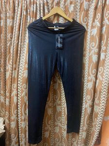 Crocodile Embossed Print Black Leggings