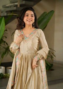 Chinnon  Gown 🤎🤎
