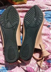Women&#39;s Peach Belly Footwear