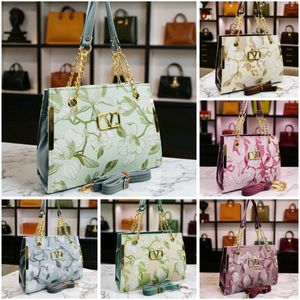 Handy + Sling bag