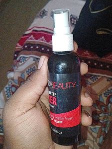 Huda Beauty The Matte Fixer Face Spray 100ml Long Lasting Matte Finish