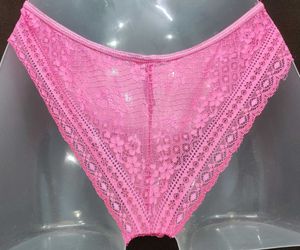 Pink Lace Thong 🔥