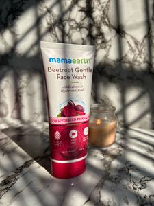 Mama Earth Beetroot Facewash