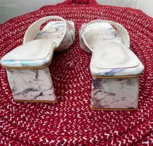 Beautiful Marble Print Triangle Heels 👠
