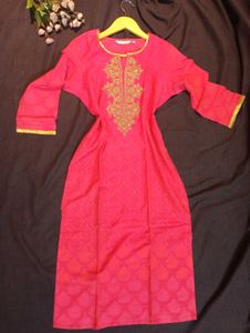 MAX Elegant Pink And Gold Embroidered Kurta,Size-S