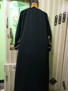 Black embroided Abaay