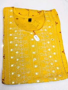 Sale Offer🥳💰Trendy Embroidered Kurti Or Tunic