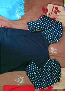 Korean Black Top
