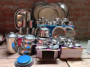 61 PIECE STAINLESS STEEL DINNER SET
