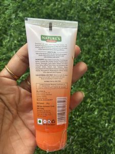 Nature's Essence Papaya Facewash