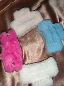 Fluffy Claw Hair Clips - Set of 4