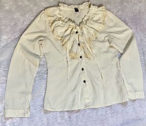 Vintage lace Ruffle Top