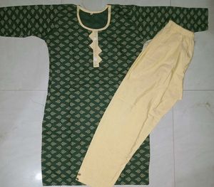 Decent Dark Green Kurti N Pant Set