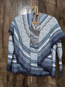 Stylish Blue Patterned Cardigan