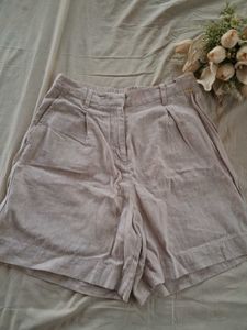 Nude Bermuda