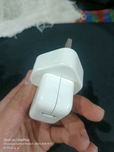 UK Based Apple 3 Pin Charger