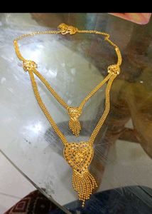Elegant Gold-Toned Necklace Set