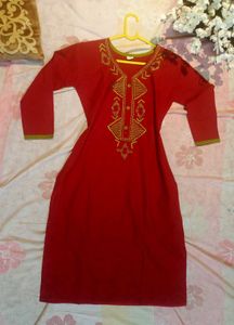 Womens Wine RED Colour Printed Kurti - M