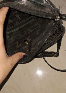 Baggit Women Sling Bag